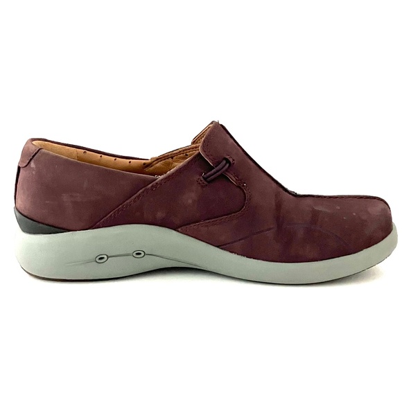 Clarks Womens UN Loop 2 Walk Slip-On Shoes Aubergine Nubuck Sz 6 1/2 - Picture 9 of 14
